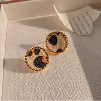 1 Pair Nordic Style Retro Commute Round Alloy Ear Studs main image 4