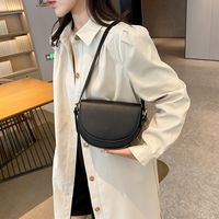 Women's Small All Seasons Pu Leather Solid Color Vintage Style Semicircle Flip Cover Shoulder Bag main image 4