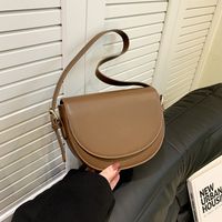 Women's Small All Seasons Pu Leather Solid Color Vintage Style Semicircle Flip Cover Shoulder Bag sku image 3
