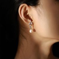 1 Piece Cool Style Snake Inlay Copper Artificial Pearls Zircon Drop Earrings main image 2
