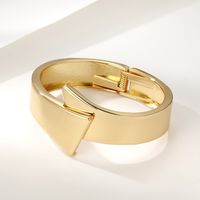 Original Design Basic Classic Style Solid Color Alloy Asymmetrical Plating Women's Bangle main image 4