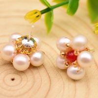 1 Pair Retro Flower Plating Freshwater Pearl 18k Gold Plated Ear Studs main image 5