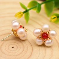 1 Pair Retro Flower Plating Freshwater Pearl 18k Gold Plated Ear Studs main image 4