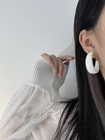 1 Pair Casual C Shape Stripe Stoving Varnish Mixed Materials Earrings Ear Studs main image 3
