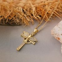 Elegant Lady Classic Style Cross Copper Plating Inlay Zircon 18k Gold Plated Pendant Necklace main image 3