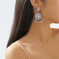 1 Pair Vintage Style Simple Style Roman Style Sun Alloy Drop Earrings main image 5