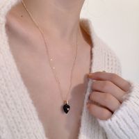 Korean Designer Model Niche Love Necklace For Women New Gentle Peach Heart Drip Glazed Clavicle Chain Elegant Sweater Chain main image 3