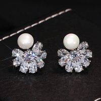 1 Pair Elegant Sweet Flower Plating Inlay Artificial Pearl Copper Zircon Ear Studs main image 1