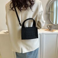 Women's Medium Suede Solid Color Basic Square Magnetic Buckle Shoulder Bag Handbag Crossbody Bag main image 4