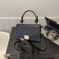 Women's All Seasons Pu Leather Solid Color Vintage Style Square Flip Cover Handbag main image 3