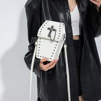 Women's Pu Leather Cross Solid Color Vintage Style Square Zipper Shoulder Bag Crossbody Bag Square Bag main image 3