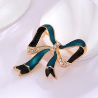 Elegant Classic Style Conch Eye Bicycle Alloy Inlay Rhinestones Women's Brooches main image 6