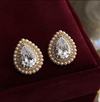 1 Pair Retro Shiny Water Droplets Plating Inlay Alloy Pearl Zircon Ear Studs main image 1