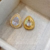 1 Pair Retro Shiny Water Droplets Plating Inlay Alloy Pearl Zircon Ear Studs main image 4