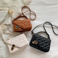 Women's Small Pu Leather Solid Color Basic Square Lock Clasp Handbag Crossbody Bag main image 1