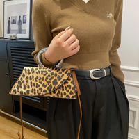 Women's Medium All Seasons Pu Leather Leopard Streetwear Square Flip Cover Handbag main image 3