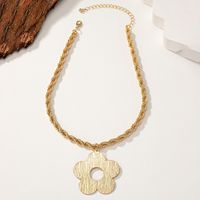 Lady Flower Alloy Plating 14k Gold Plated Women's Pendant Necklace main image 3