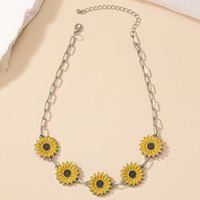 Korean Style Ins Style Graceful And Fashionable Commuter Sunflower Pendant Necklace Women's Retro Trendy Sunflower Clavicle Chain main image 4
