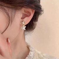 Bijoux En Gros Style Ig Sucré Fleur Alliage Perles Artificielles Placage Incruster Boucles D'oreilles main image 3
