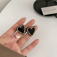 1 Pair Sweet Heart Shape Copper Ear Cuffs main image 1