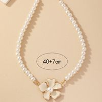 Einfacher Stil Klassischer Stil Blume Perlen Legierung Perlen Überzug 14 Karat Vergoldet Frau Halskette Mit Anhänger main image 8