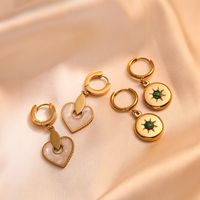 1 Paire Style Simple Star Forme De Cœur Placage Incruster Acier Inoxydable 304 Coquille Plaqué Or 18K Boucles D'oreilles main image 4