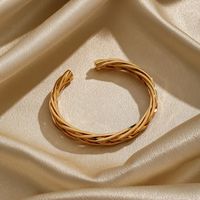 Simple Style Streetwear Solid Color Copper Twist Plating Metal 18k Gold Plated Cuff Bracelets main image 1