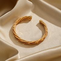 Simple Style Streetwear Solid Color Copper Twist Plating Metal 18k Gold Plated Cuff Bracelets main image 2