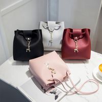 Women's Small Pu Leather Solid Color Elegant Classic Style Bucket Magnetic Buckle Flip Cover Shoulder Bag Crossbody Bag main image 1