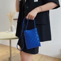 Unisex Pu Leather Solid Color Elegant Vintage Style Weave Square Magnetic Buckle Shoulder Bag main image 5