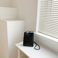 Unisex Pu Leather Solid Color Elegant Vintage Style Weave Square Magnetic Buckle Shoulder Bag sku image 7