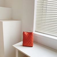 Unisex Pu Leather Solid Color Elegant Vintage Style Weave Square Magnetic Buckle Shoulder Bag sku image 8