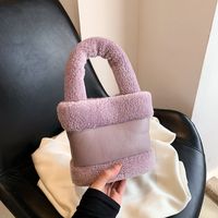 Women's Medium Autumn&winter Plush Solid Color Streetwear Bucket Magnetic Buckle Shoulder Bag Handbag main image 4