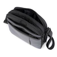 Men's Solid Color Polyester Zipper Shoulder Bag Crossbody Bag main image 2