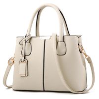Women's Medium All Seasons Pu Leather Solid Color Vintage Style Square Zipper Shoulder Bag main image 4