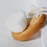 Beech Wooden Handle Facial Cleansing Brush main image 4
