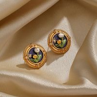 1 Pair Elegant Retro Flower Painted Plating Inlay Copper Freshwater Pearl 18k Gold Plated Ear Studs main image 3