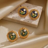 1 Pair Elegant Retro Flower Painted Plating Inlay Copper Freshwater Pearl 18k Gold Plated Ear Studs main image 1