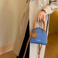 Women's All Seasons Denim Solid Color Elegant Vacation Streetwear Sewing Thread Semicircle Zipper Handbag main image 1