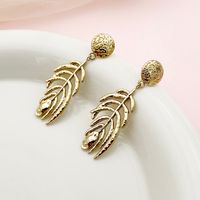 1 Pair Elegant Vintage Style Luxurious Feather Plating 304 Stainless Steel Gold Plated Drop Earrings main image 5