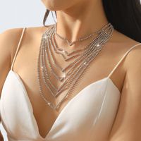 Bijoux En Gros Sexy Style Moderne Style Simple Gland Alliage Le Fer Strass Incruster Collier En Couches main image 4