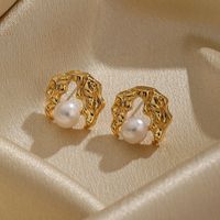 1 Pair Vintage Style Baroque Style Sweet Irregular Plating Inlay Copper Freshwater Pearl Zircon 18k Gold Plated Ear Studs main image 4
