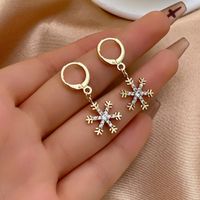 1 Pair Elegant Shiny Snowflake Plating Inlay Copper Zircon White Gold Plated Gold Plated Drop Earrings main image 5