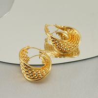 1 Pair Elegant U Shape Stripe Plating Stainless Steel Titanium Steel 18K Gold Plated Hoop Earrings main image 5