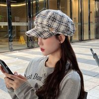 Women's Vintage Style Plaid Curved Eaves Beret Hat main image 1