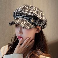 Women's Vintage Style Plaid Curved Eaves Beret Hat main image 3
