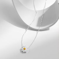 Elegant Süss Gänseblümchen Sterling Silber Überzogen Mit Rhodium Halskette Mit Anhänger In Masse main image 3
