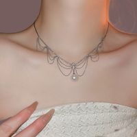 Simple Style Solid Color Imitation Pearl Copper Inlay Rhinestones Necklace main image 5