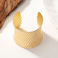 Lady Solid Color Alloy Plating 14k Gold Plated Women's Cuff Bracelets main image 4