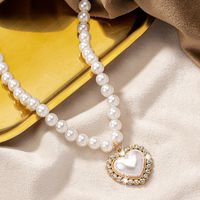 Elegant Lady Heart Shape Arylic Alloy Beaded Plating Inlay Artificial Gemstones Artificial Rhinestones 14k Gold Plated Women's Pendant Necklace main image 5